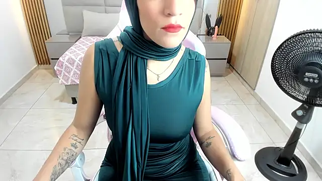 Zulema hamdi online show from February 2, 2025, 12:02 pm