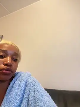 Snapshot of Go_Meg chatting on November 4, 2025, 3:27 am Go Meg online show from November 4, 2025, 3:27 am