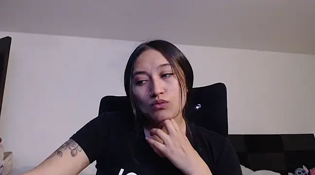 Snapshot of Elsa-bad chatting on March 2, 2025, 6:48 am Elsa-bad online show from March 2, 2025, 6:48 am