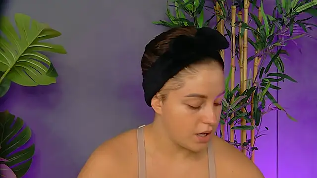 PatriciaSpice online show from September 19, 2025, 5:09 am