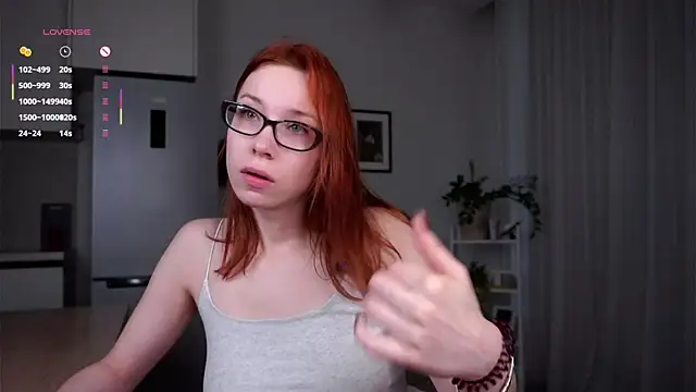 Snapshot of HildaFerrett chatting on October 10, 2025, 1:15 am HildaFerrett online show from October 10, 2025, 1:15 am