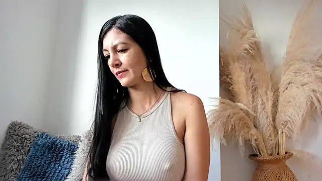 sofhia daniels online show from October 9, 2025, 1:20 pm