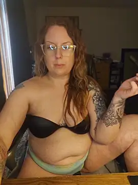 TattedMamaXOXO online show from May 13, 2026, 5:32 pm