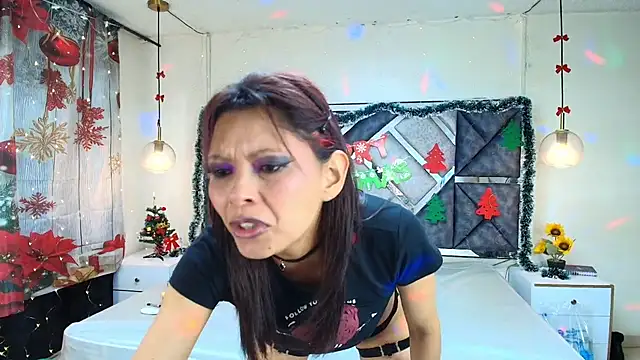 MysticMature online show from December 19, 2025, 5:31 pm