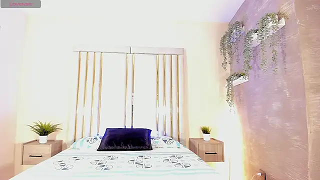 Liincostelloo online show from February 18, 2025, 7:41 pm