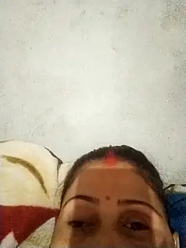 Snapshot of Bhavya_Bhan chatting on December 16, 2025, 9:36 am Bhavya Bhan online show from December 16, 2025, 9:36 am