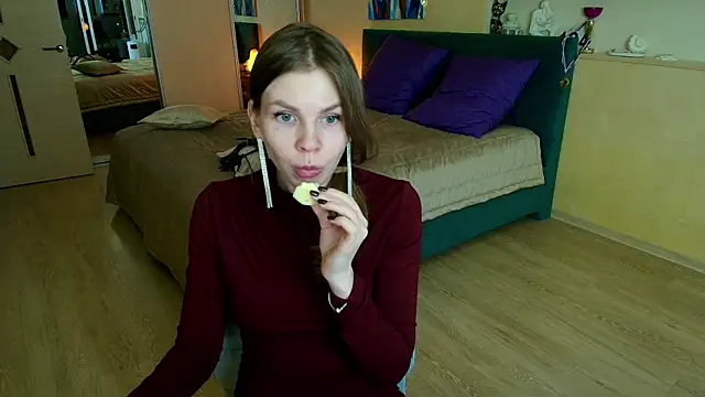 ReginaSparkle online show from March 22, 2025, 3:20 am