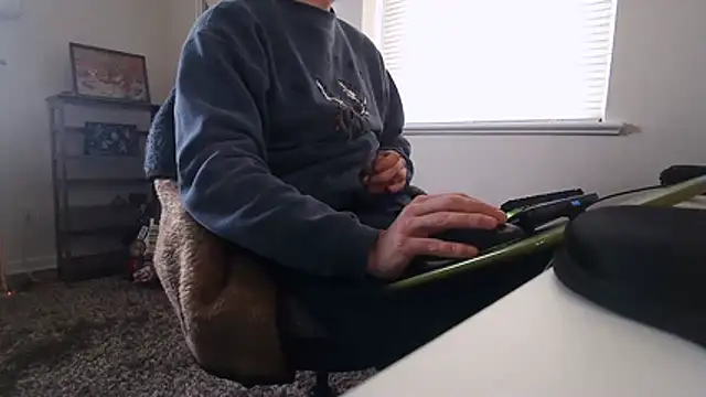 Prolapse Pig online show from December 2, 2025, 4:35 pm