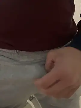 Greeneyes0820 online show from January 21, 2025, 6:45 pm