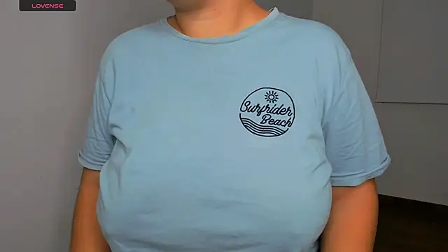 brithany olson25 online show from March 12, 2025, 10:59 am