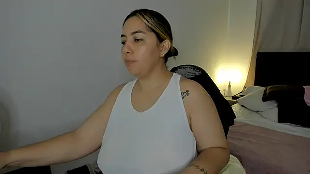 brithany olson25 online show from March 11, 2026, 1:06 pm