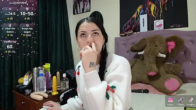 Emmie Hot online show from September 18, 2025, 11:56 am