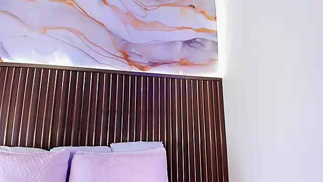 elevensky online show from December 2, 2025, 7:53 pm