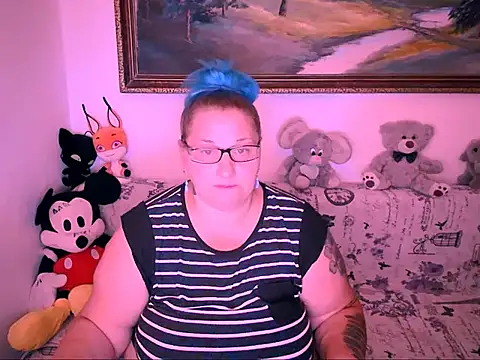 mayamayx online show from September 14, 2025, 7:13 pm