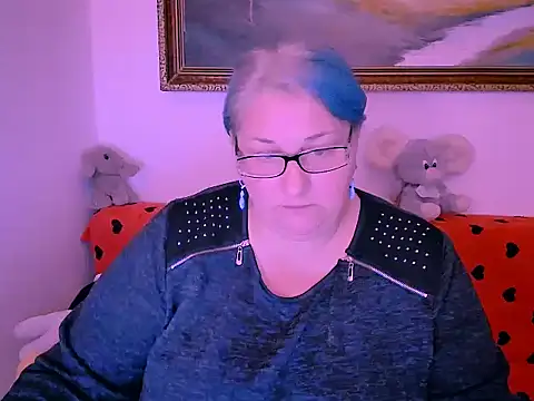 mayamayx online show from October 24, 2025, 2:35 pm