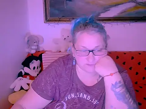 mayamayx online show from November 26, 2025, 5:25 pm