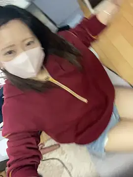 ran xx x online show from February 25, 2025, 2:14 am