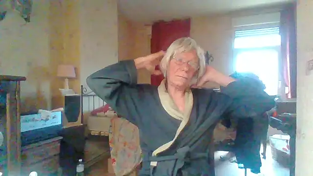 Snapshot of rosanetrav chatting on May 20, 2026, 6:08 am rosanetrav online show from May 20, 2026, 6:08 am