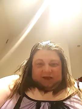 HotHornyEmmaX online show from April 8, 2026, 8:42 pm