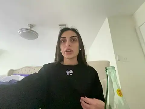 Snapshot of geld_88 chatting on October 7, 2025, 7:44 pm geld 88 online show from October 7, 2025, 7:44 pm