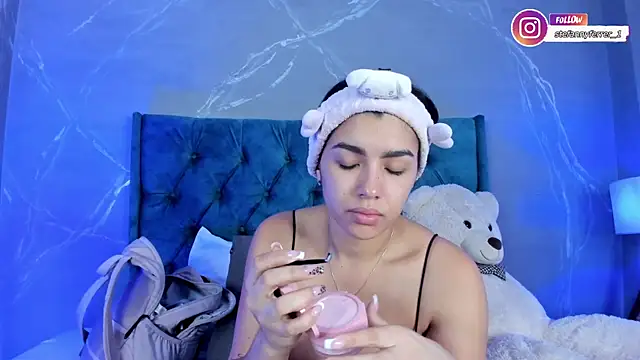 fierygroup online show from April 19, 2026, 2:00 am