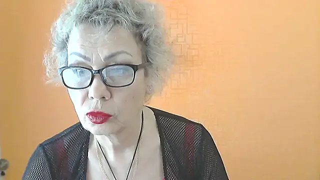 NessyJenixs online show from March 29, 2026, 6:46 am