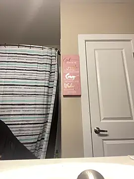 theprettysoles online show from December 18, 2025, 2:34 pm