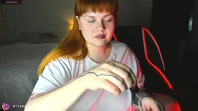 missmayaqueen online show from May 24, 2026, 8:03 pm