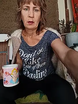 Snapshot of Laura_Kiss chatting on June 2, 2026, 9:55 am Laura Kiss online show from June 2, 2026, 9:55 am