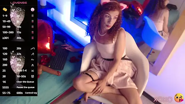 Bryna  online show from February 15, 2025, 3:52 am