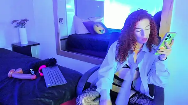 Bryna  online show from March 1, 2025, 4:04 am