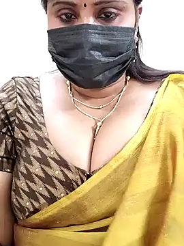 Snapshot of Queenflowerr chatting on January 29, 2025, 3:04 pm Queenflowerr online show from January 29, 2025, 3:04 pm