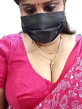 Snapshot of Queenflowerr chatting on February 9, 2025, 5:11 pm Queenflowerr online show from February 9, 2025, 5:11 pm