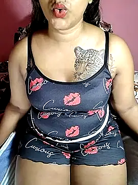 Snapshot of Sexy-Monikaa chatting on April 29, 2026, 6:36 pm Sexy-Monikaa online show from April 29, 2026, 6:36 pm