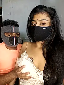 Love-N online show from November 29, 2025, 10:46 pm