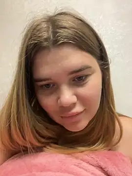 ella zzz online show from October 2, 2025, 7:54 pm