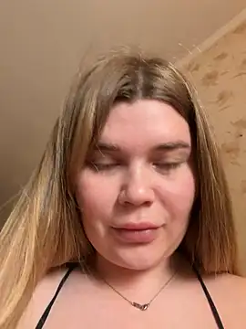 ella zzz online show from April 7, 2026, 2:17 pm