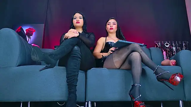 KaramStone online show from November 3, 2025, 3:24 pm