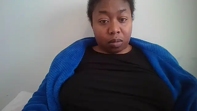 angeliquebelcali online show from February 21, 2025, 1:44 pm