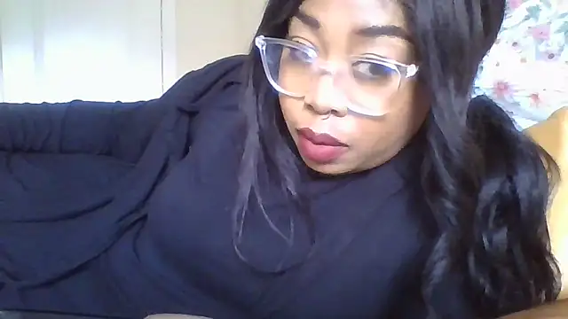 angeliquebelcali online show from September 18, 2025, 8:11 pm