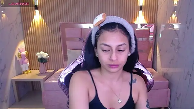 lilith petit sub online show from February 8, 2025, 1:01 pm