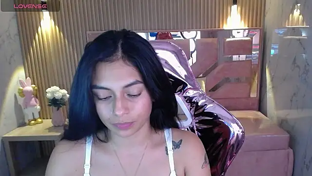 lilith petit sub online show from February 13, 2025, 5:01 pm