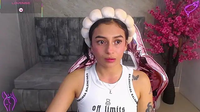 lilith petit sub online show from September 16, 2025, 8:21 pm