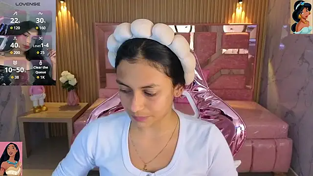 lilith petit sub online show from November 28, 2025, 3:20 am