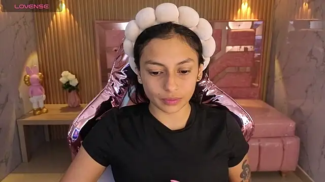 lilith petit sub online show from November 30, 2025, 3:43 am