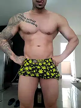Snapshot of badbrown chatting on January 28, 2025, 12:54 pm badbrown online show from January 28, 2025, 12:54 pm