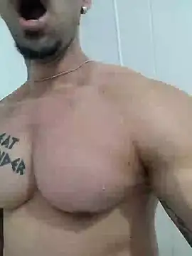 Snapshot of badbrown chatting on February 1, 2025, 4:03 am badbrown online show from February 1, 2025, 4:03 am