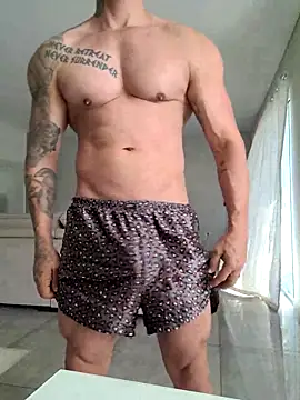 Snapshot of badbrown chatting on February 25, 2025, 12:55 pm badbrown online show from February 25, 2025, 12:55 pm