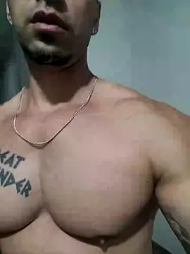 Snapshot of badbrown chatting on March 20, 2025, 10:29 pm badbrown online show from March 20, 2025, 10:29 pm