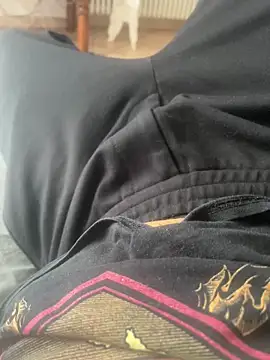 thor955555 online show from October 19, 2025, 8:26 am